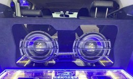 抖音田心三水免费吃瓜,畅享夏日清凉盛宴！